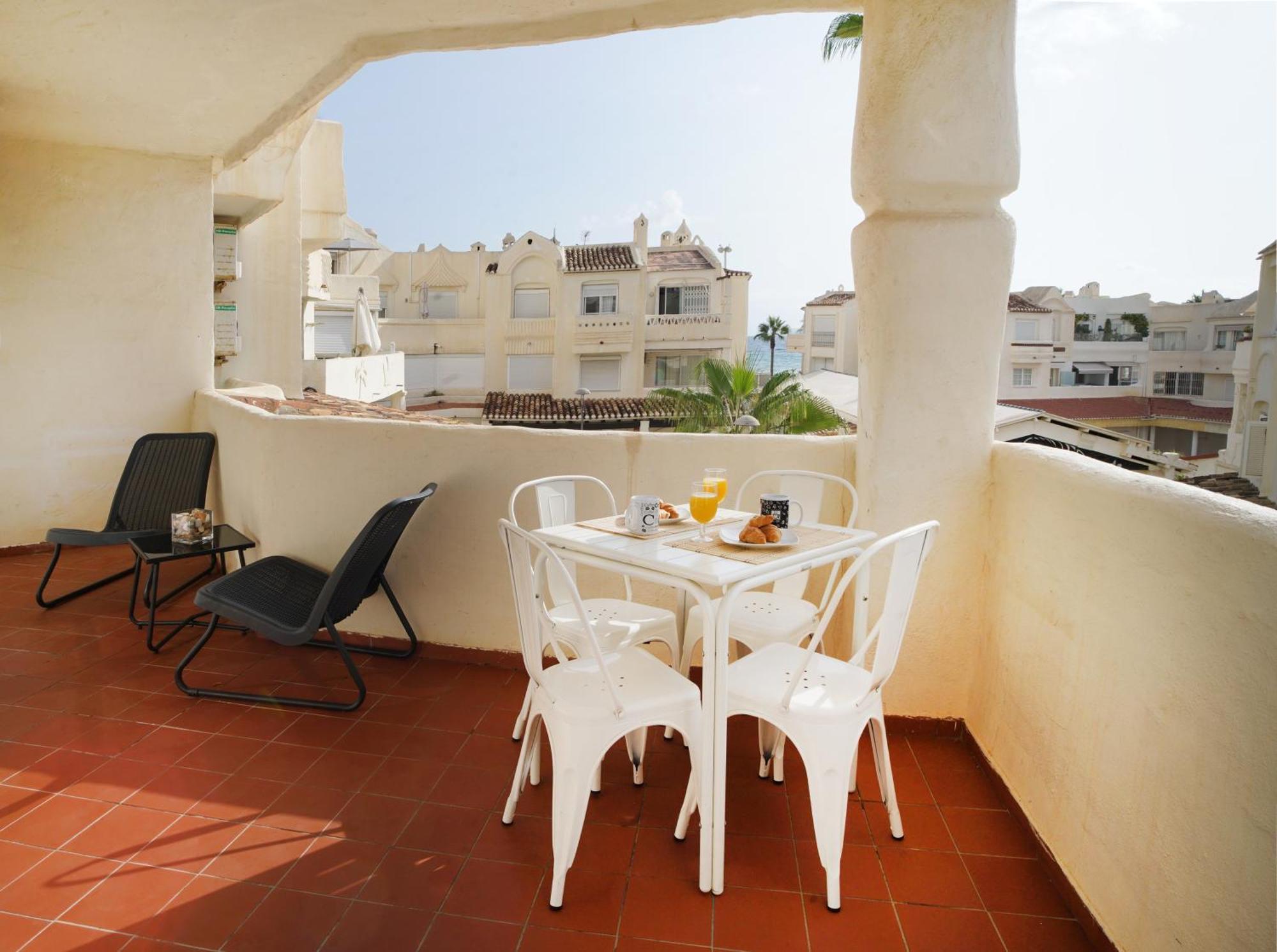 Puerto Marinero En El Puerto Marina De En El Corazón De La Costa Del Sol. Apartamento *