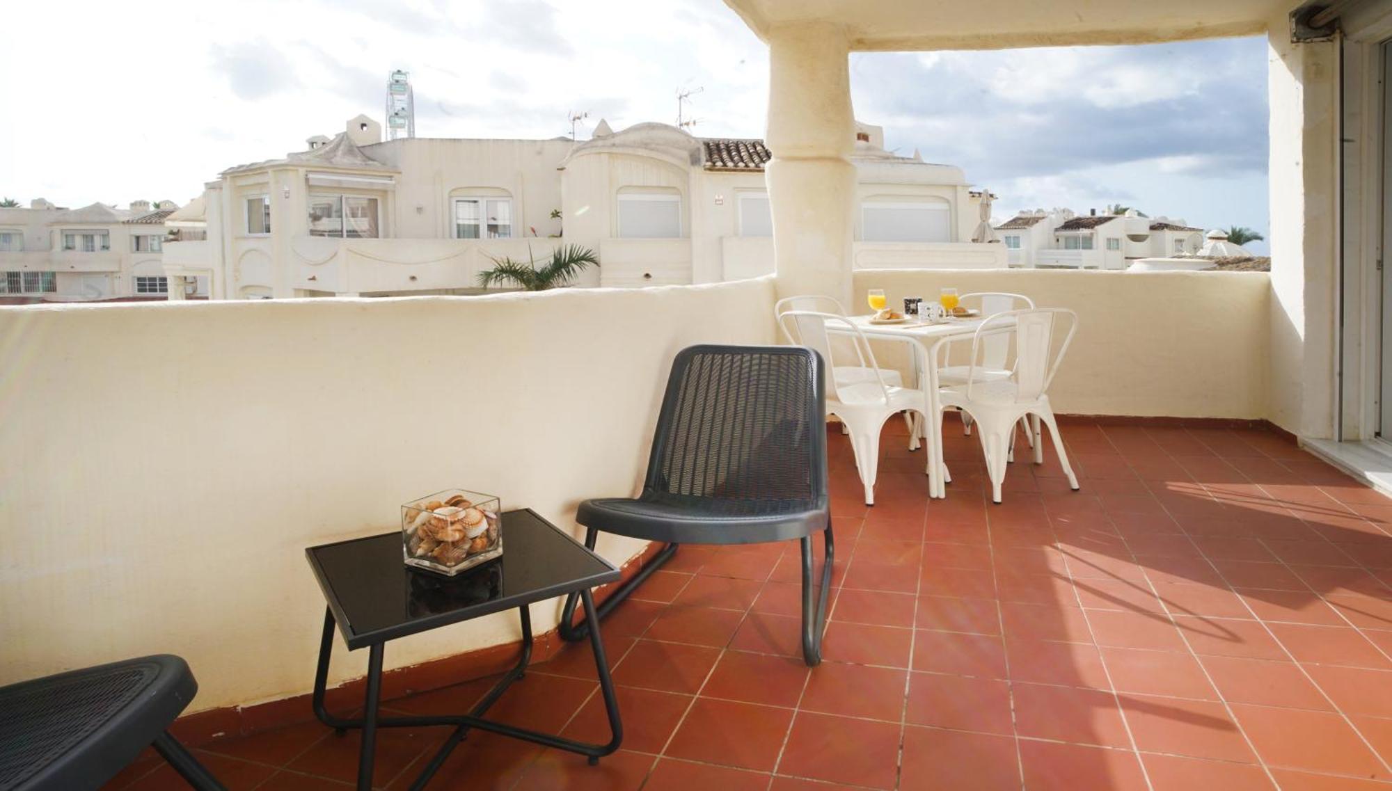 Puerto Marinero En El Puerto Marina De En El Corazón De La Costa Del Sol. Apartamento