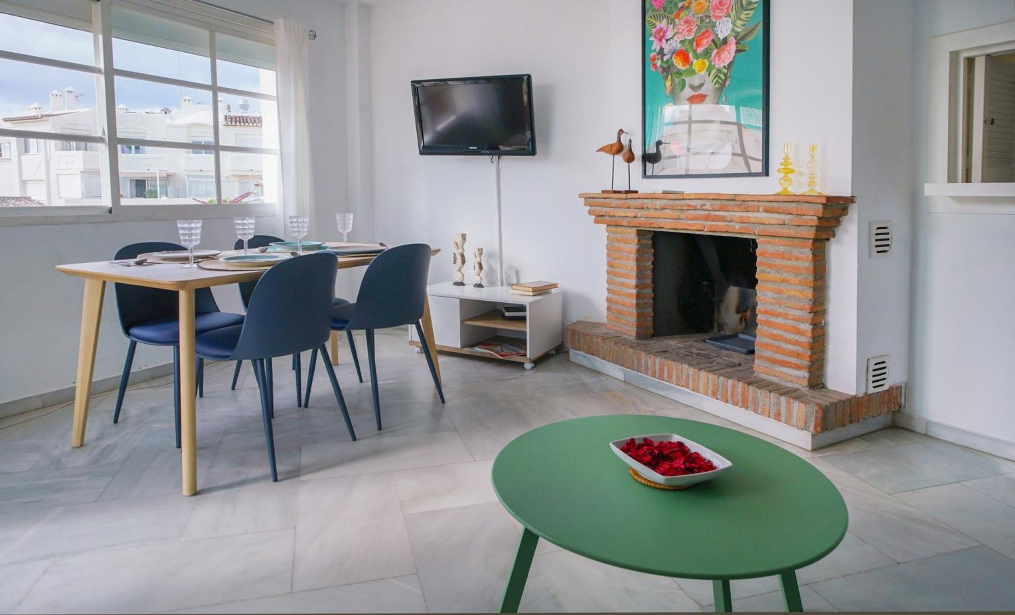 Apartamento Puerto Marinero En El Puerto Marina De En El Corazón De La Costa Del Sol.